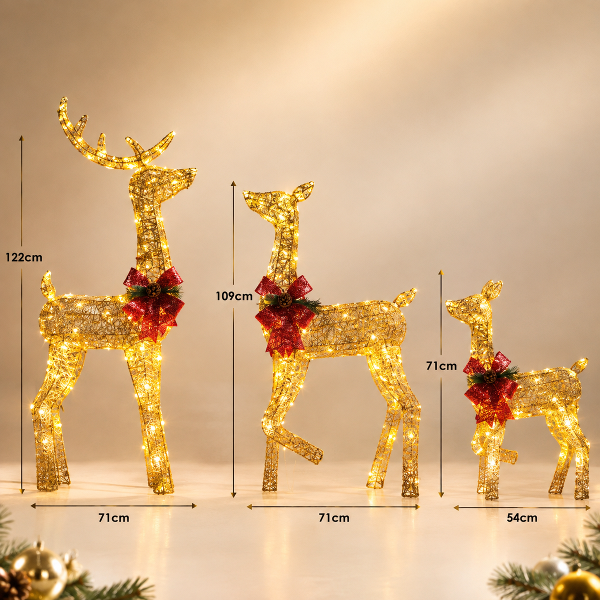 Light-Up Reindeer Family Set